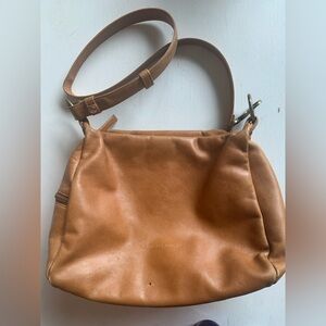 Dammaged. Dropped laundry detergent on it. Will mark as not for sale.